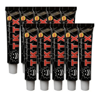Ungüento de la vigilancia postoperatoria del tatuaje del cuerpo del labio de la ceja de la UGP de la crema del tatuaje del negro que entumece el 55% TKTX