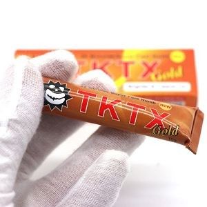 Pare la lidocaína poner crema Microblading del oro 10g del tatuaje del dolor que entumece TKTX